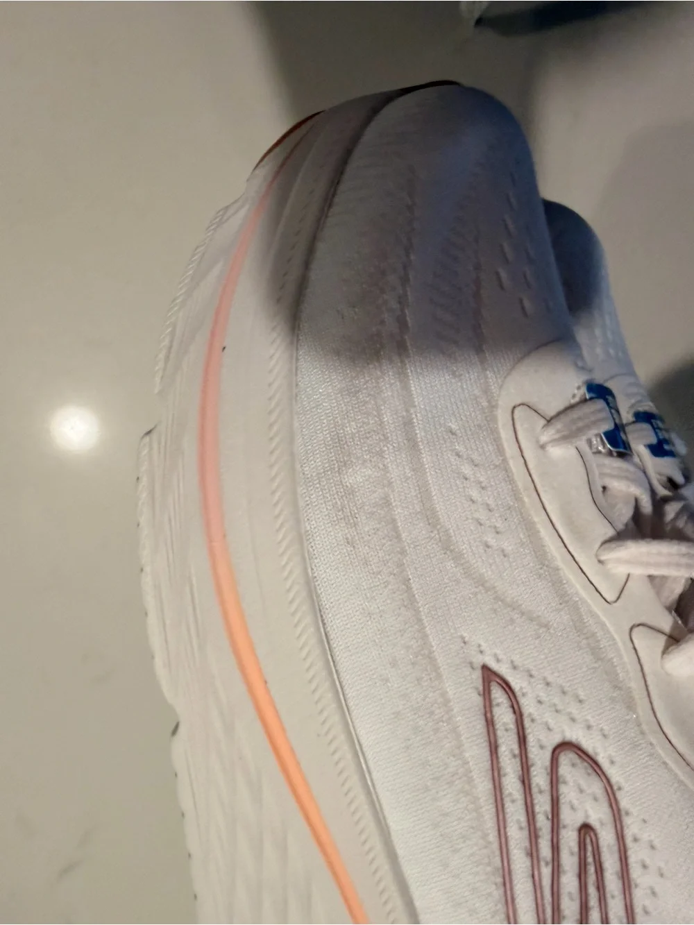 Sketchers Women's Max Cushioning Elite 2.0 sz 10